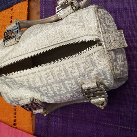 FENDI Nano - Picture 8 of 8